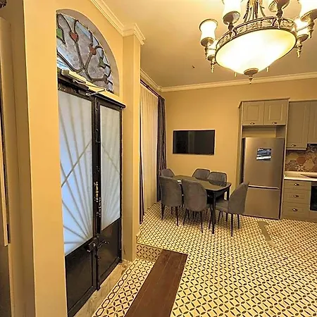 Hotel The House Company 4*