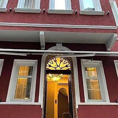 The House Company Hotel